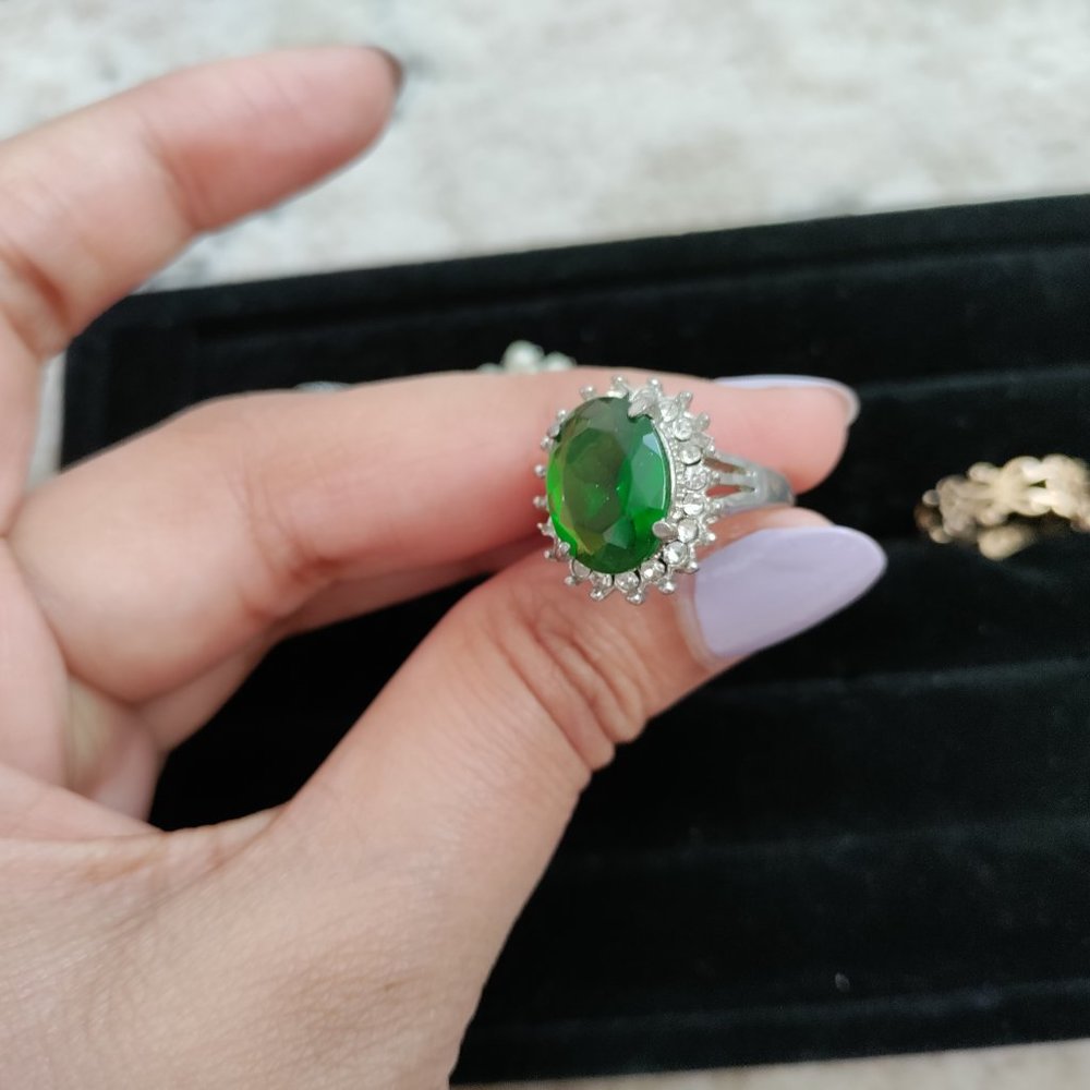 Women's 6 Bundle Rings - Picture 5 of 10